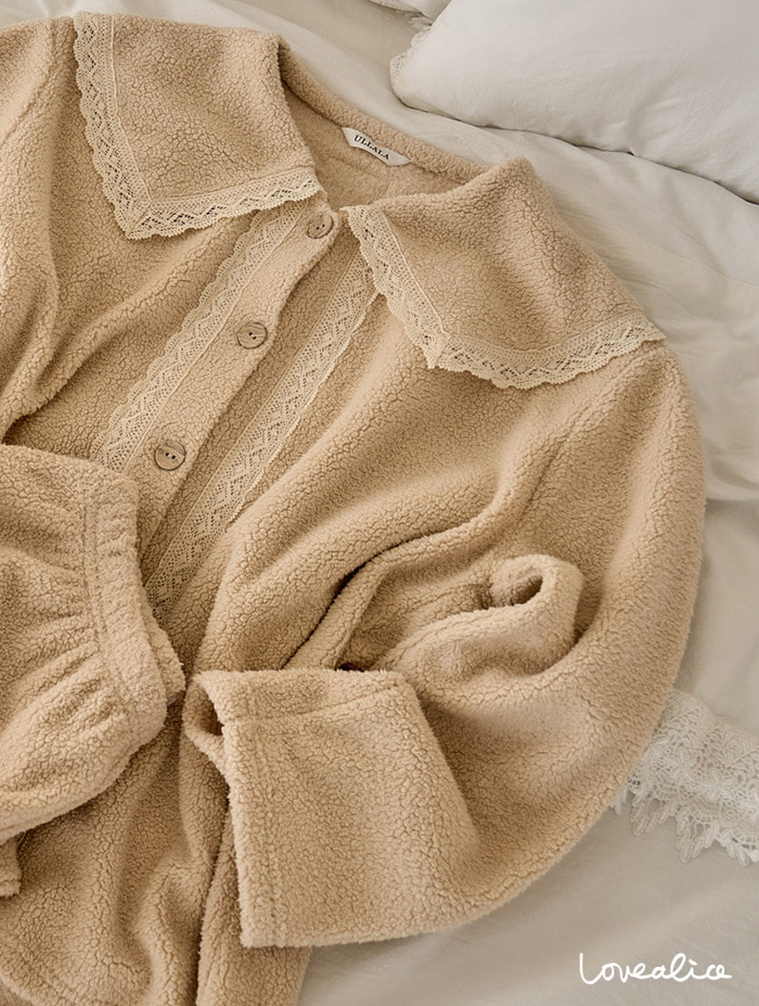 (여성) 밀크라떼 보아털 수면 긴팔상하잠옷 베이지