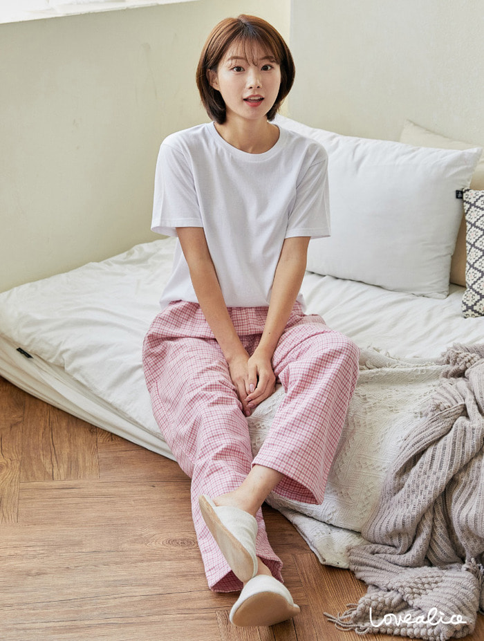 (여성) 우디체크 선염기모 포켓 9부바지 잠옷 핑크